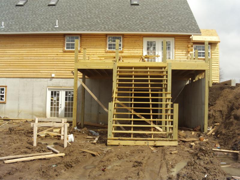 Deck stairs
